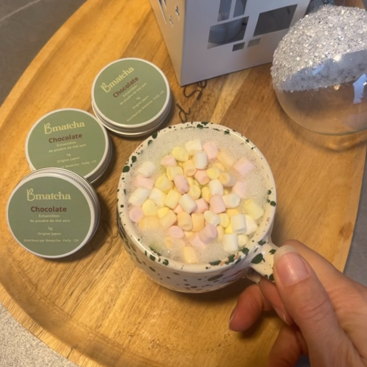matcha latte aromatisé au chocolat avec le matcha chocolat de Bmatcha