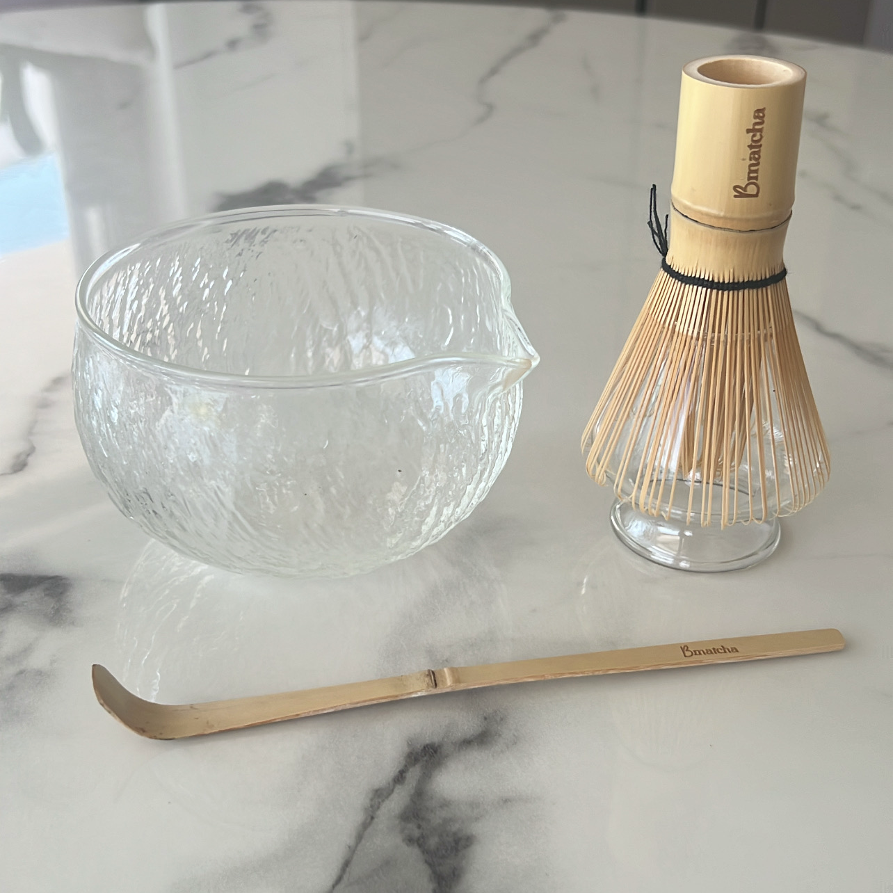 accessoire pour le matcha dont support à fouet